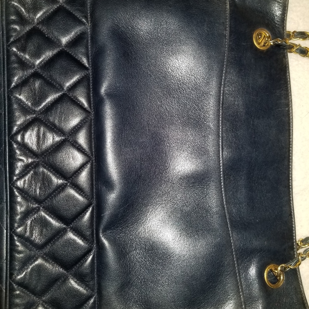 Vintage authentic 1984 Chanel tote - Picture 13 of 16